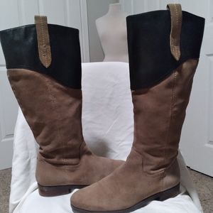 Tommy Hilfiger Women's Koala and Black Devin Riding Boot Size 8M